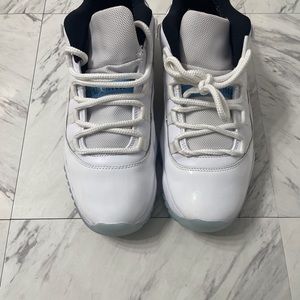 Jordan 11 Retro Low Legend Blue